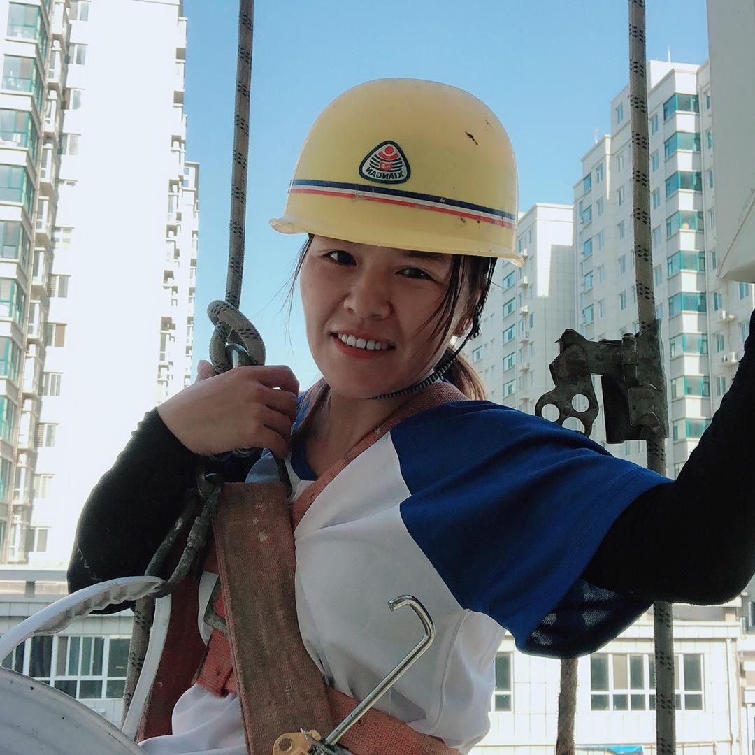干工地的女汉子