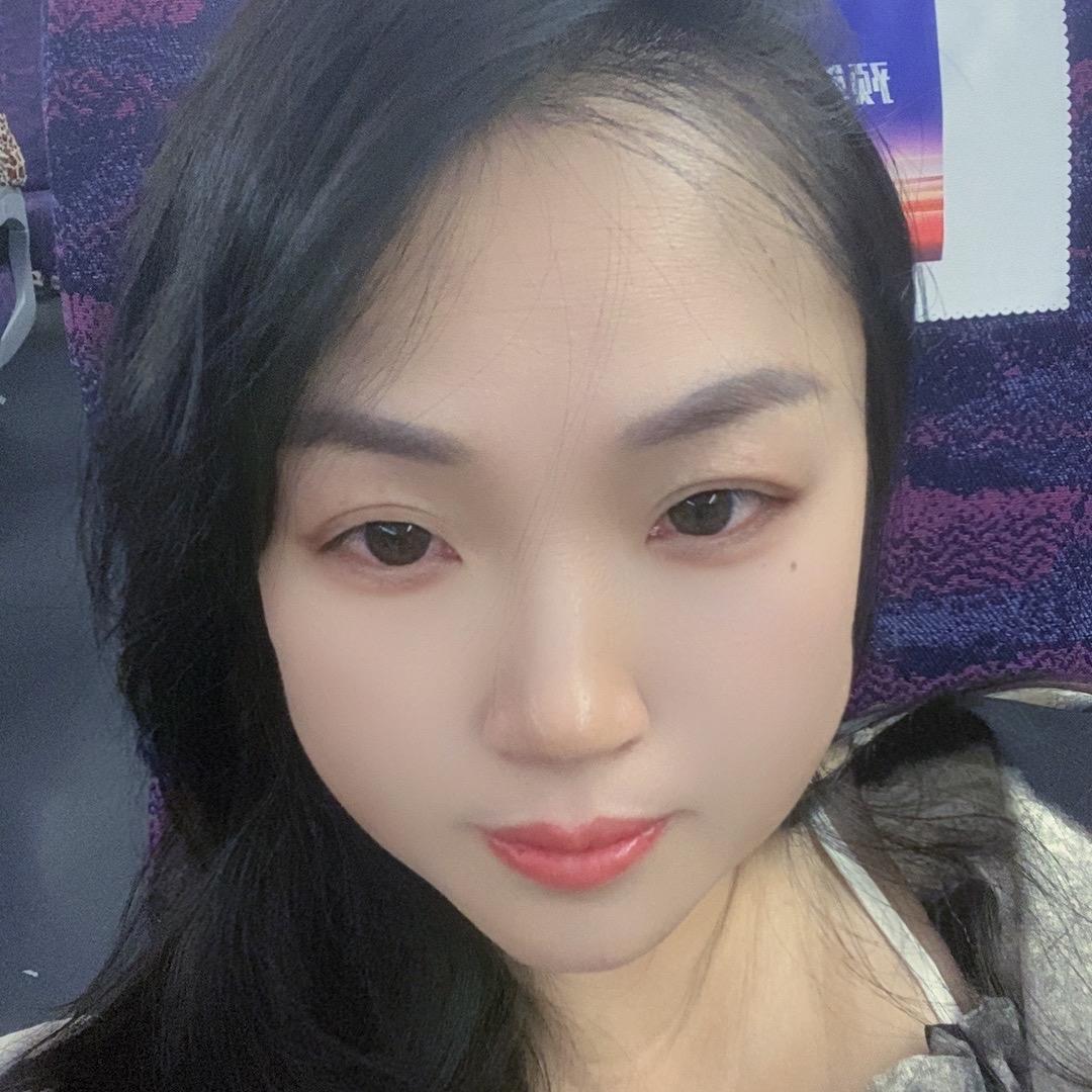 @沫竹红红