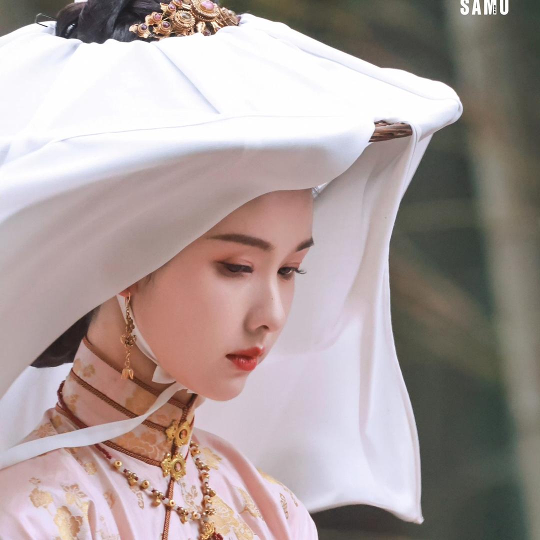 馥雪咏絮头像