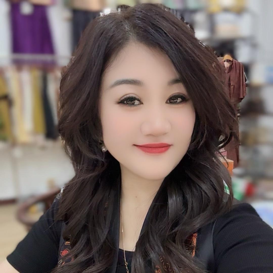 莱州市土山镇名衣秀服装店