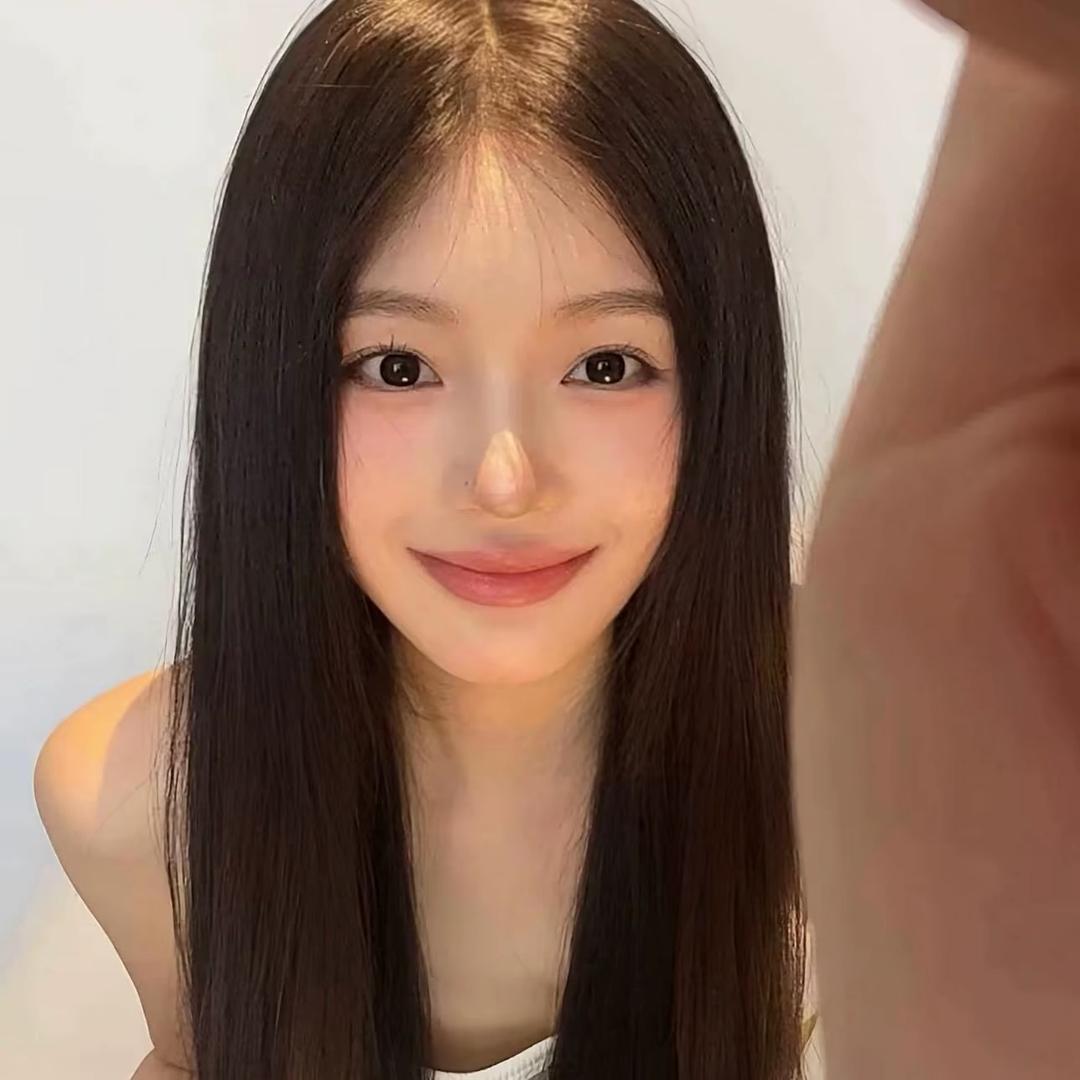 扑进四字弟弟怀里