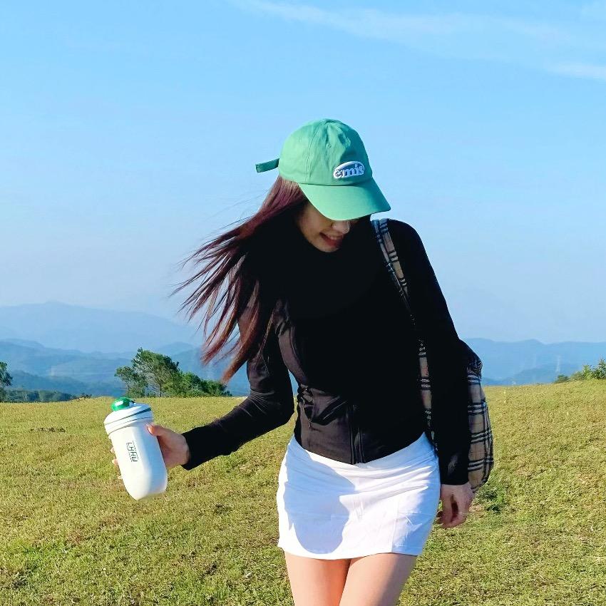 三月