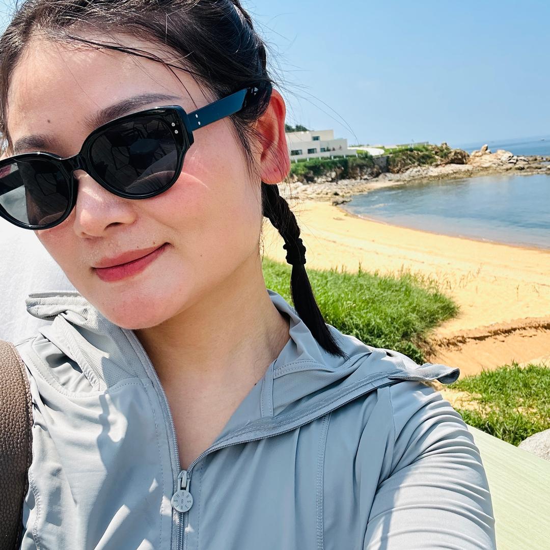 圆脸姑娘