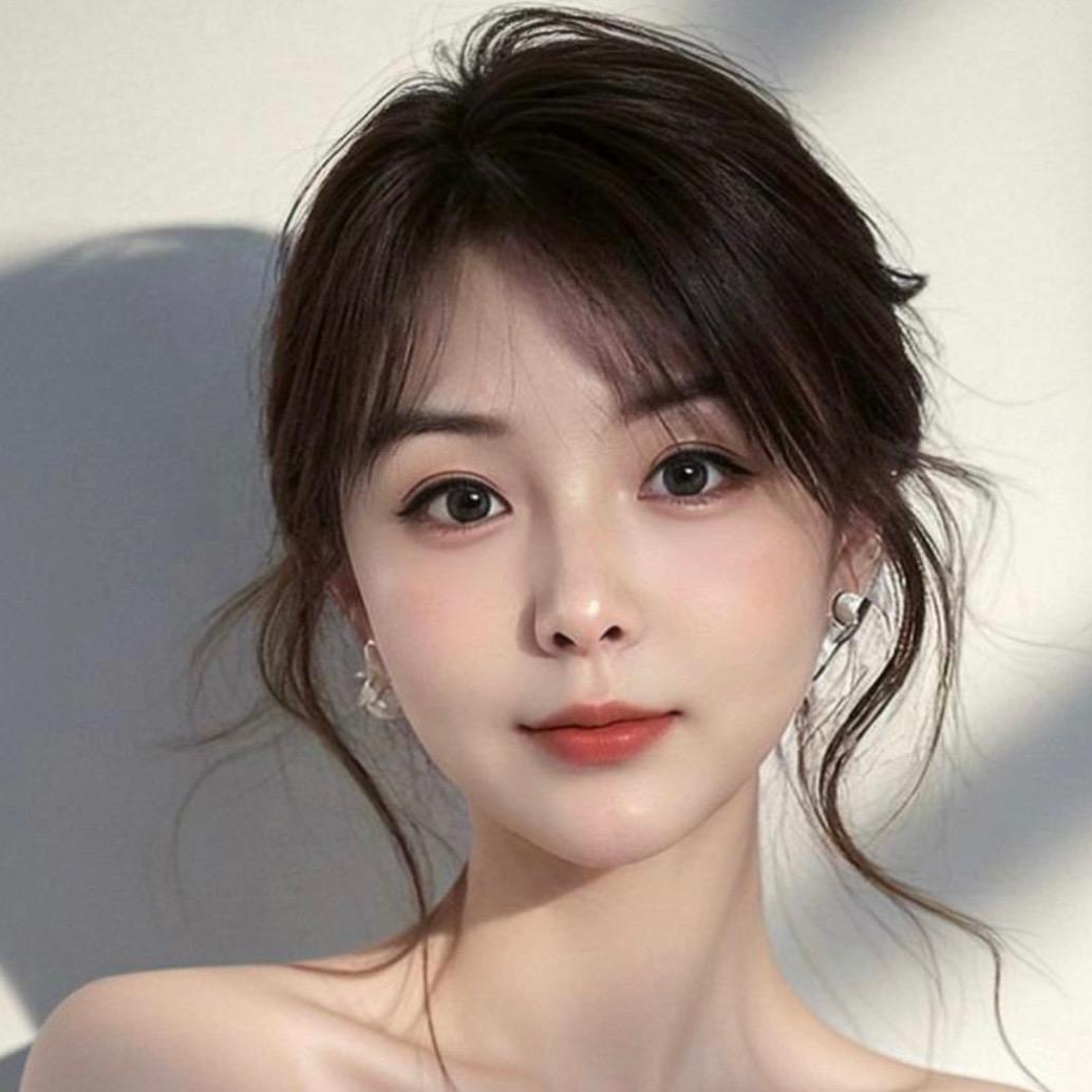 LiLi❤️❤️💋💋