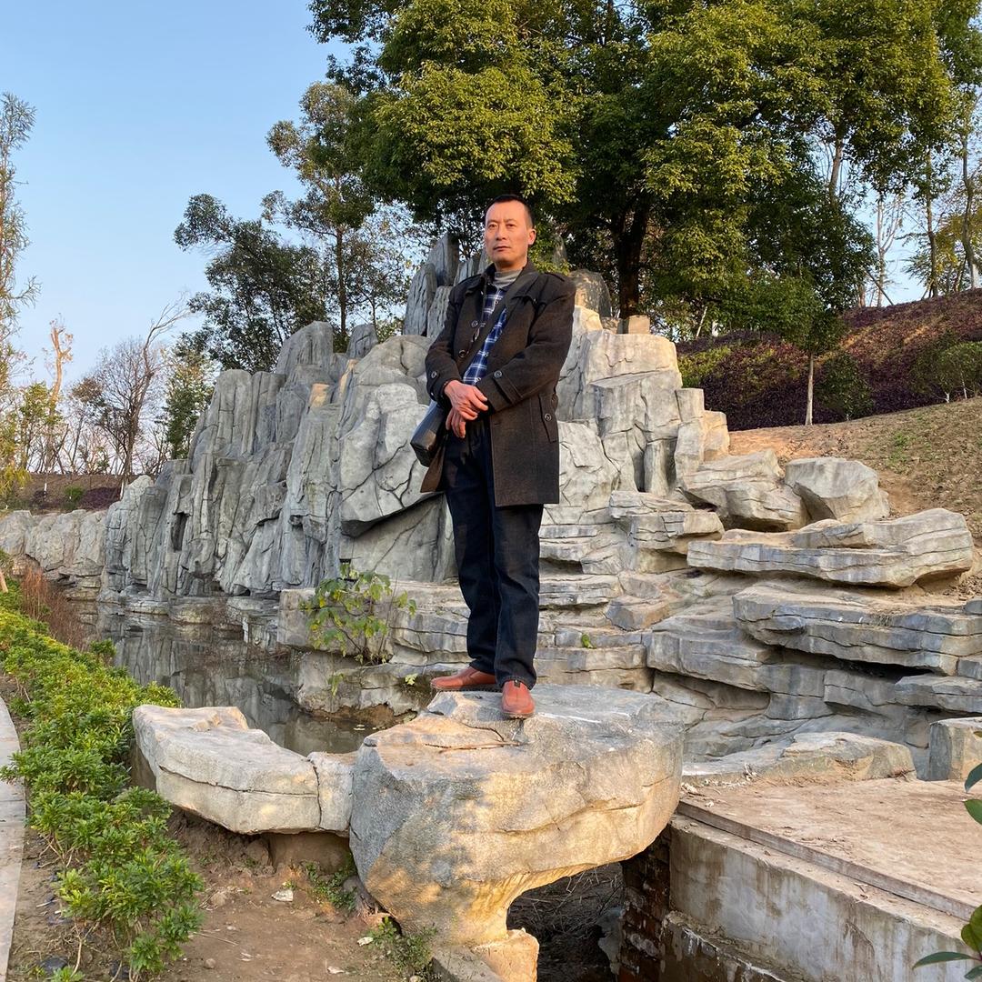 邱道兰（尊师咏歌）