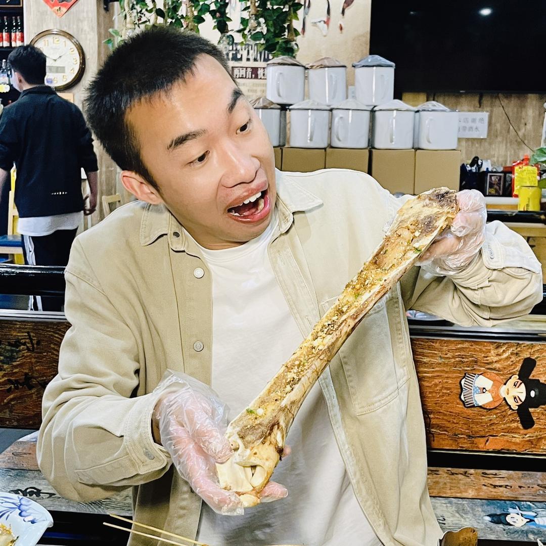 大嘴阿迪