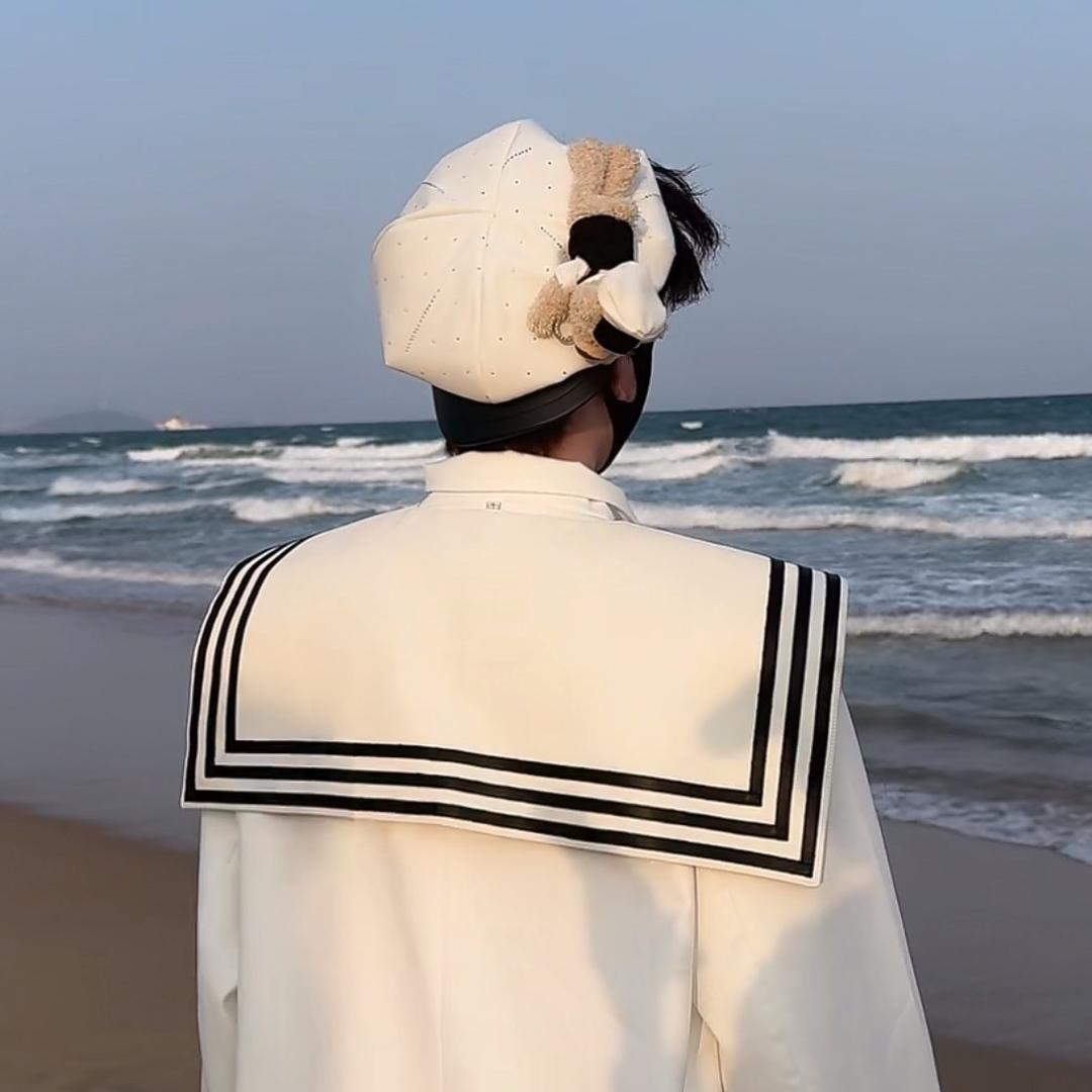 谢broᶻ🌙头像