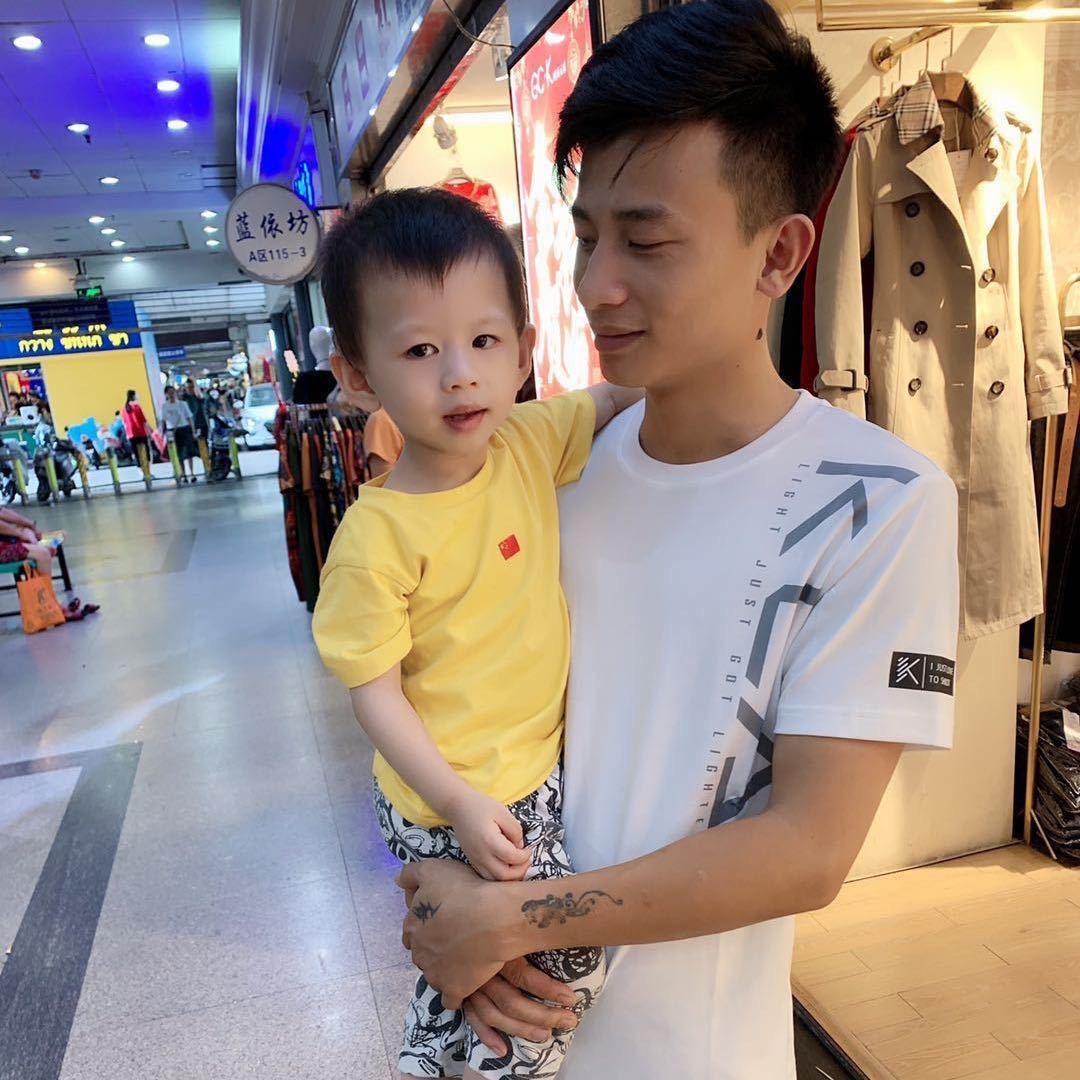 啊李 汽车销售