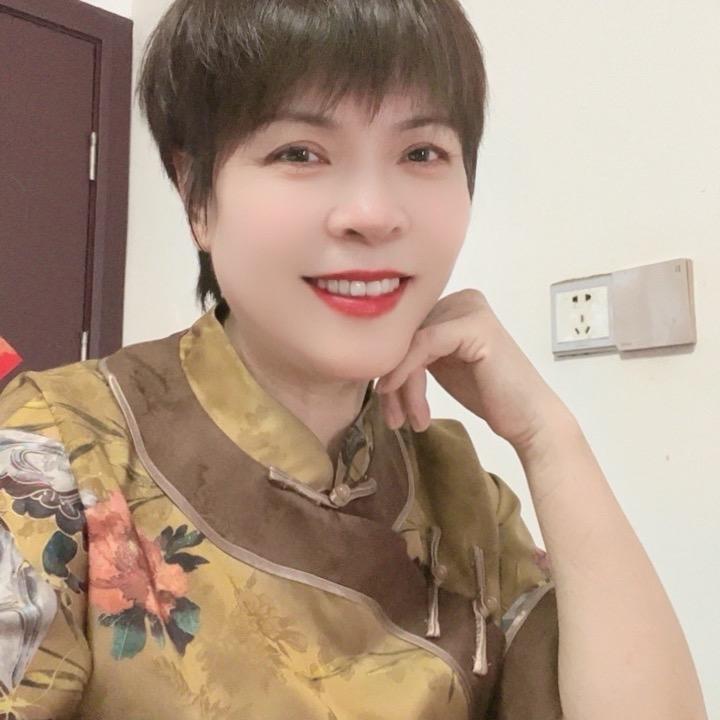 沿南爱兰时装
