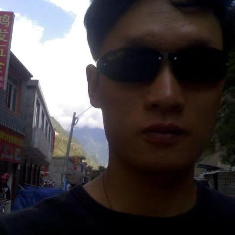远山，