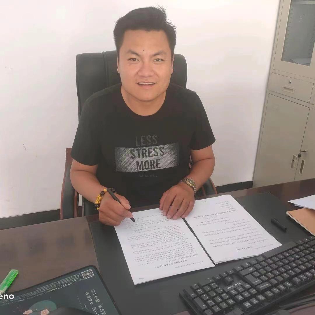 杰出新能源汽车（开封杜亚鹏）