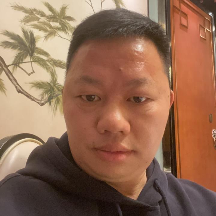 黄卿