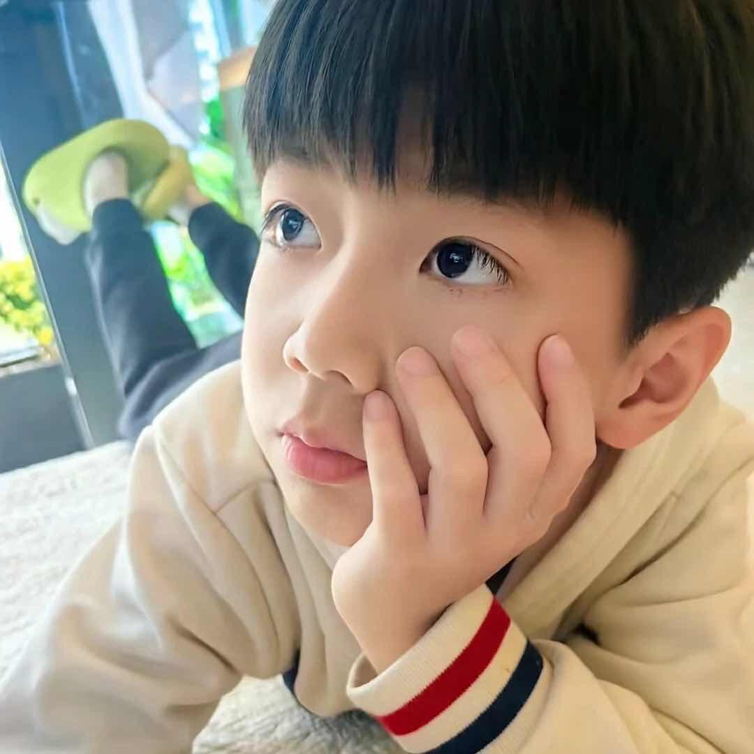 小小彬