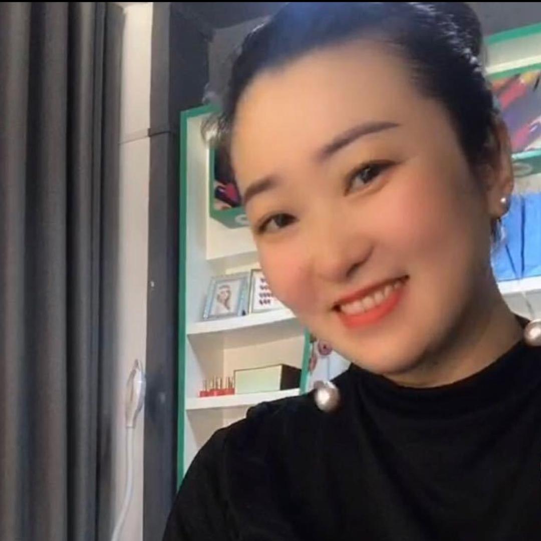 艳丽美妆