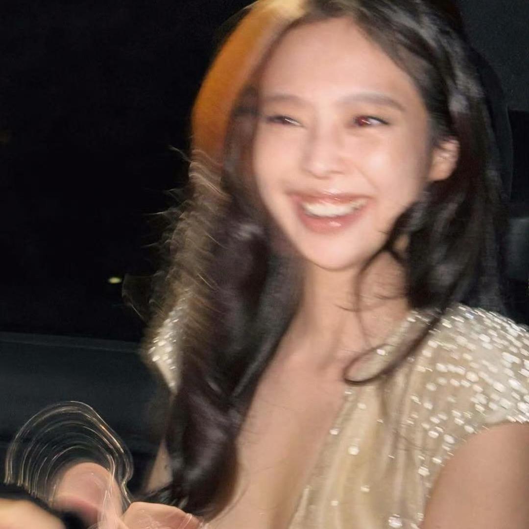 别说话继续吃
