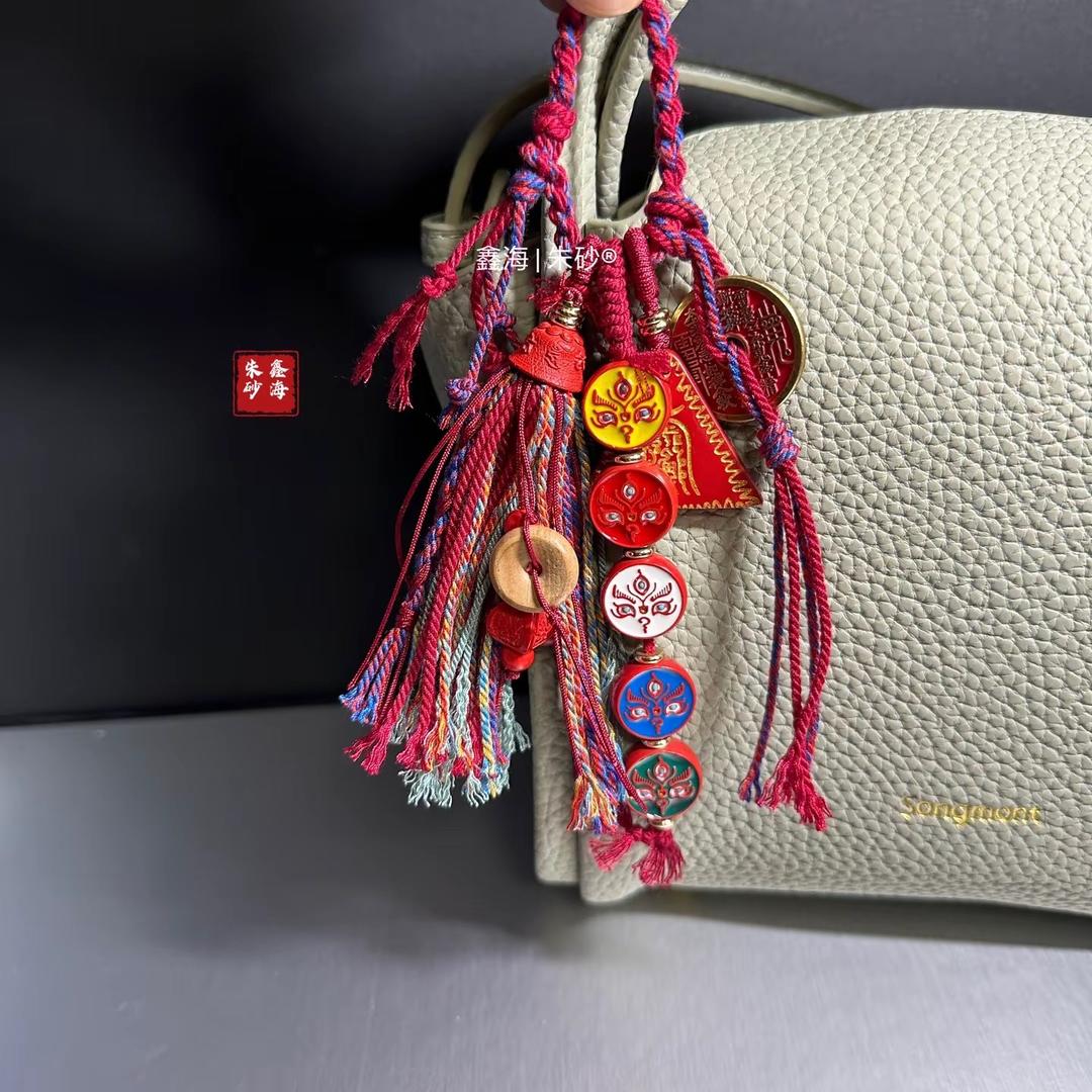 东关商贸城二层鑫海饰品