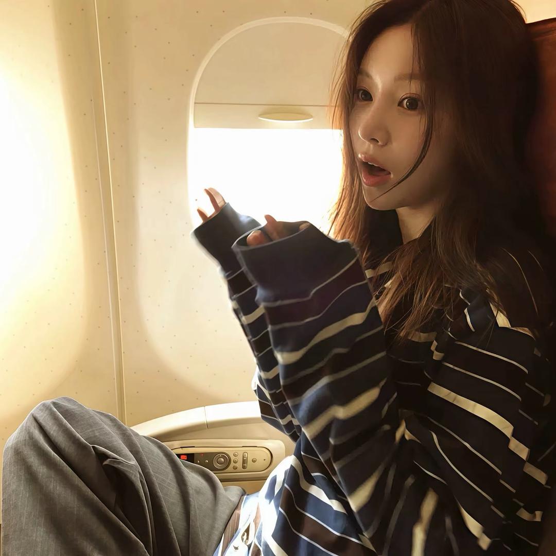 小泈