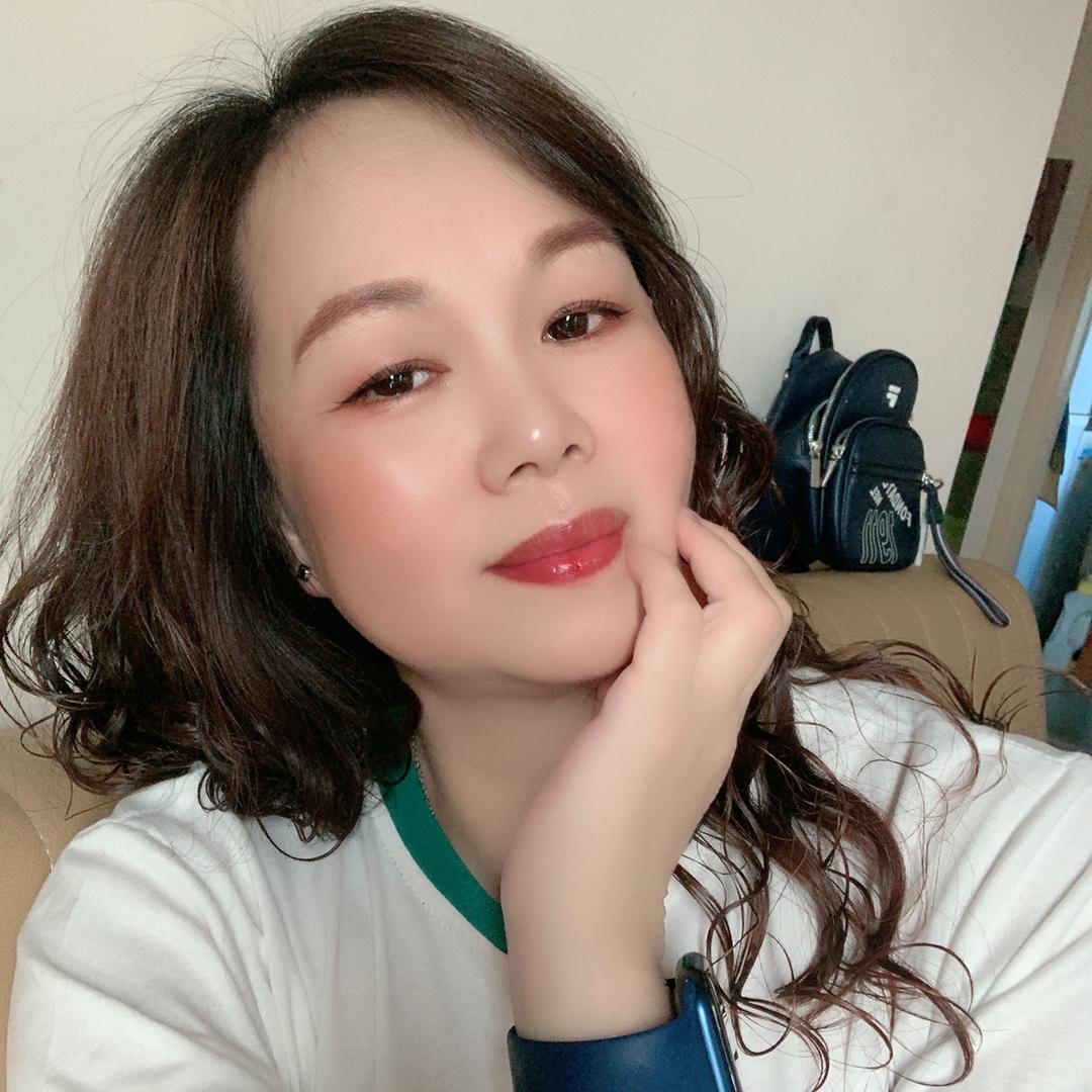 绿叶🍀《70年狗🐶》