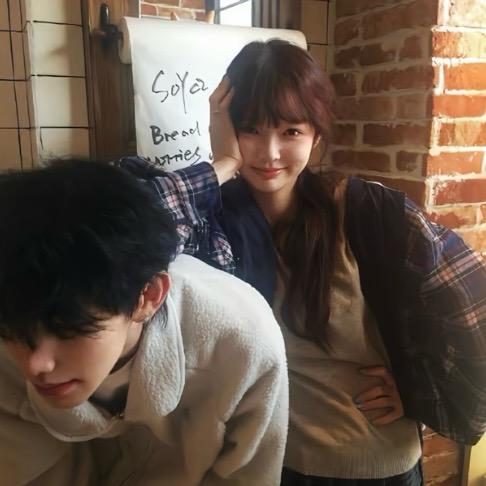 ㅤ Wáng kě xīn.