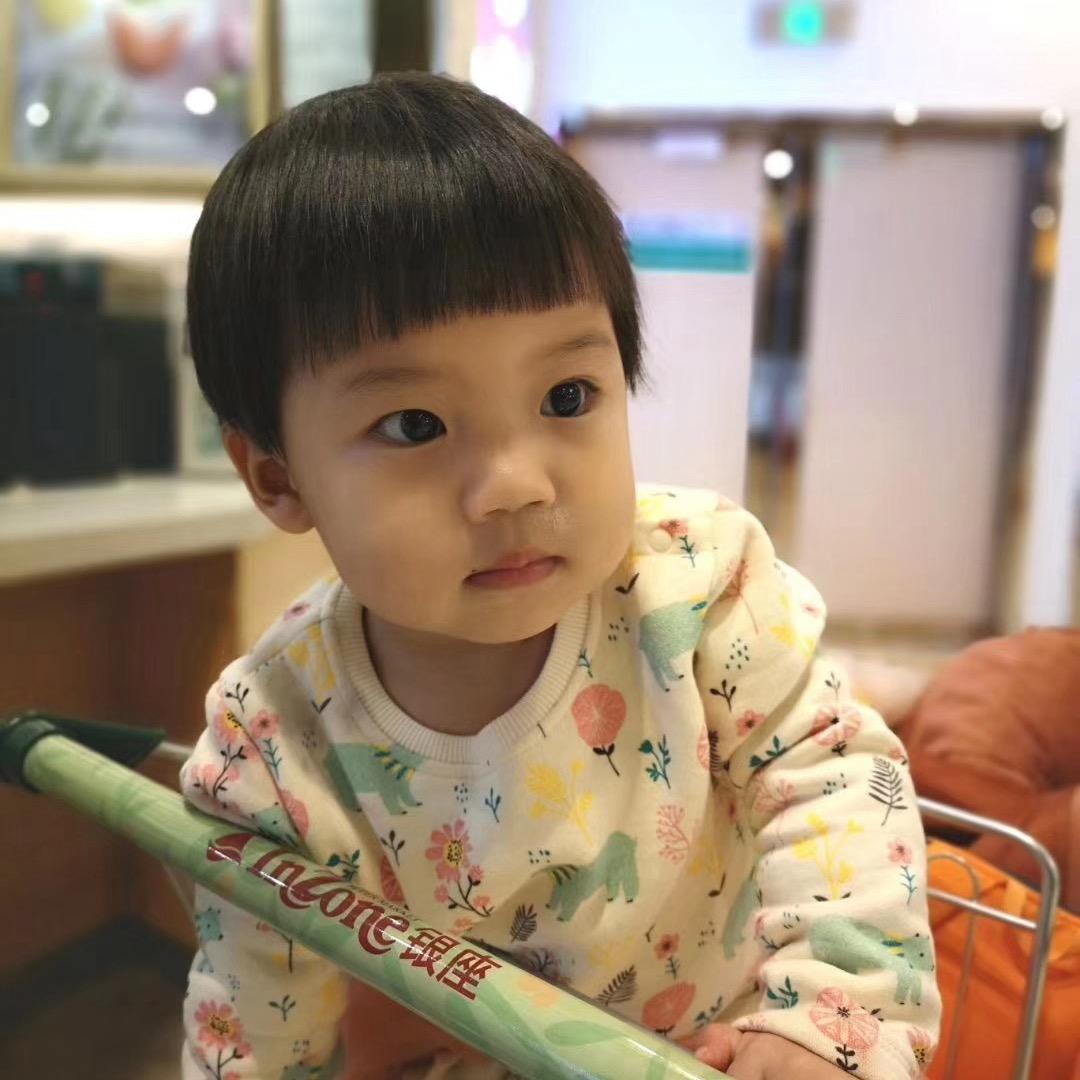 两个孩子的妈