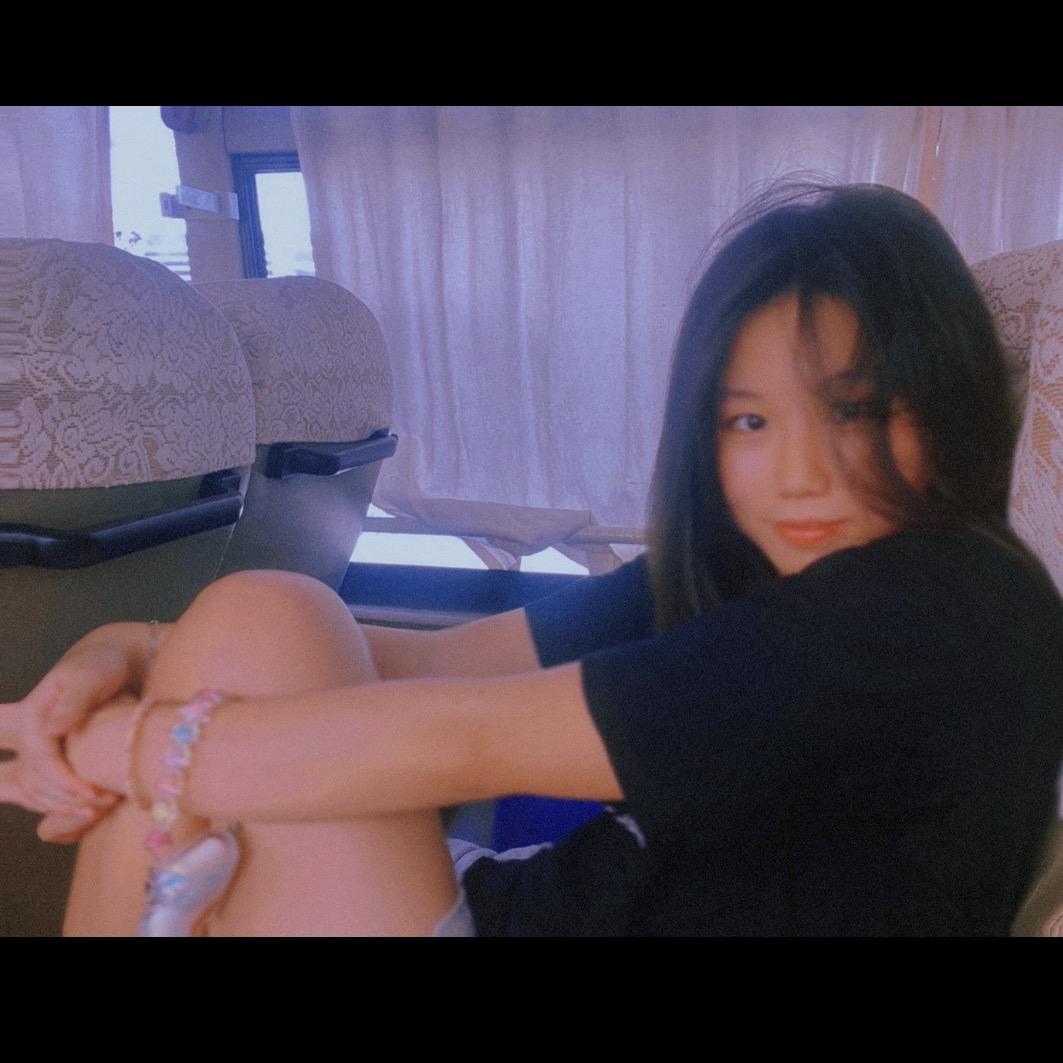 這斑馬很奶牛:P