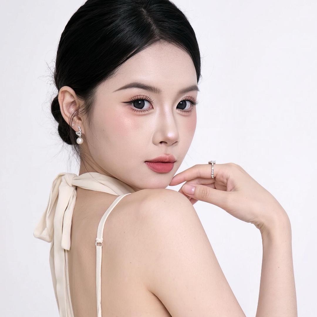 张美人🎀