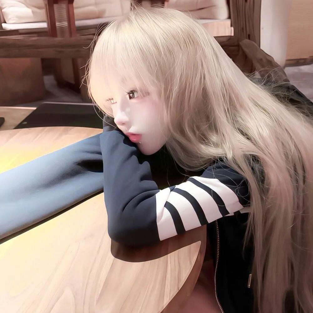 想哭的我带上了猫的面具