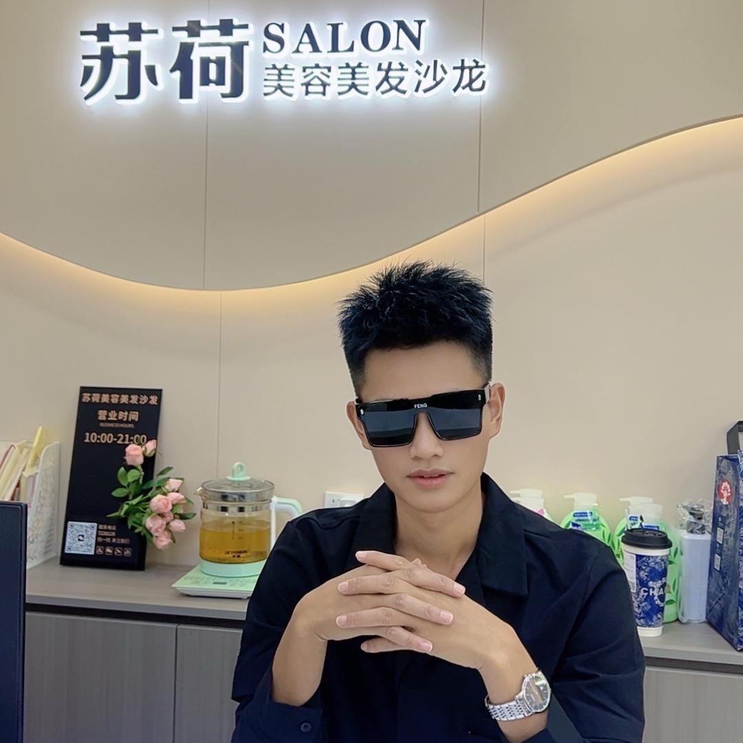 荔浦苏荷美发Salon