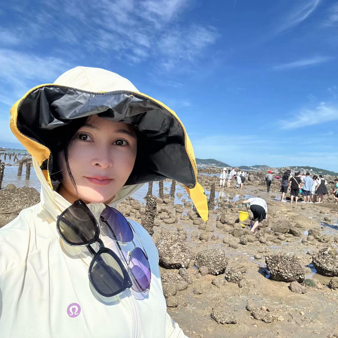 潮起潮落赶海人