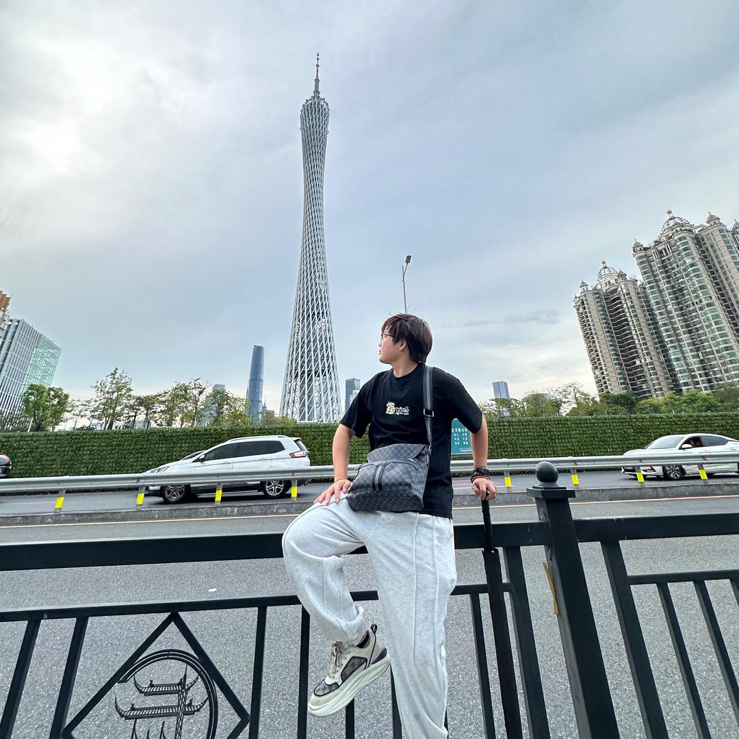 吴烦恼（腹愁者）