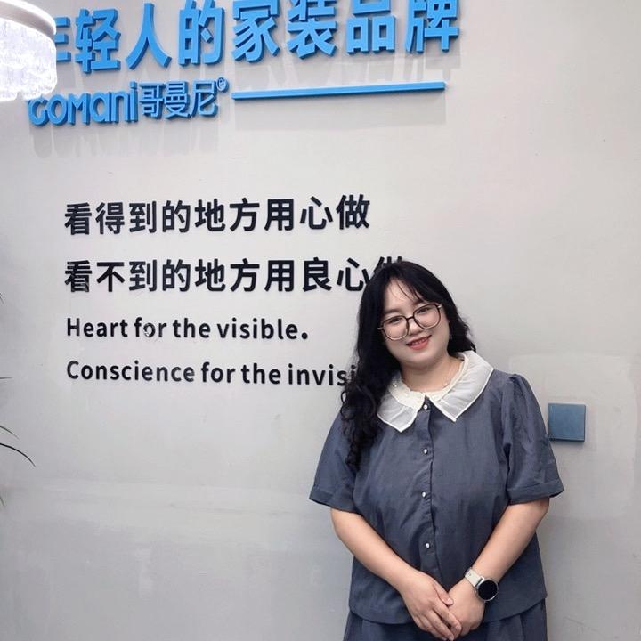 半塔卖厨电灯具卫浴的小胖妹