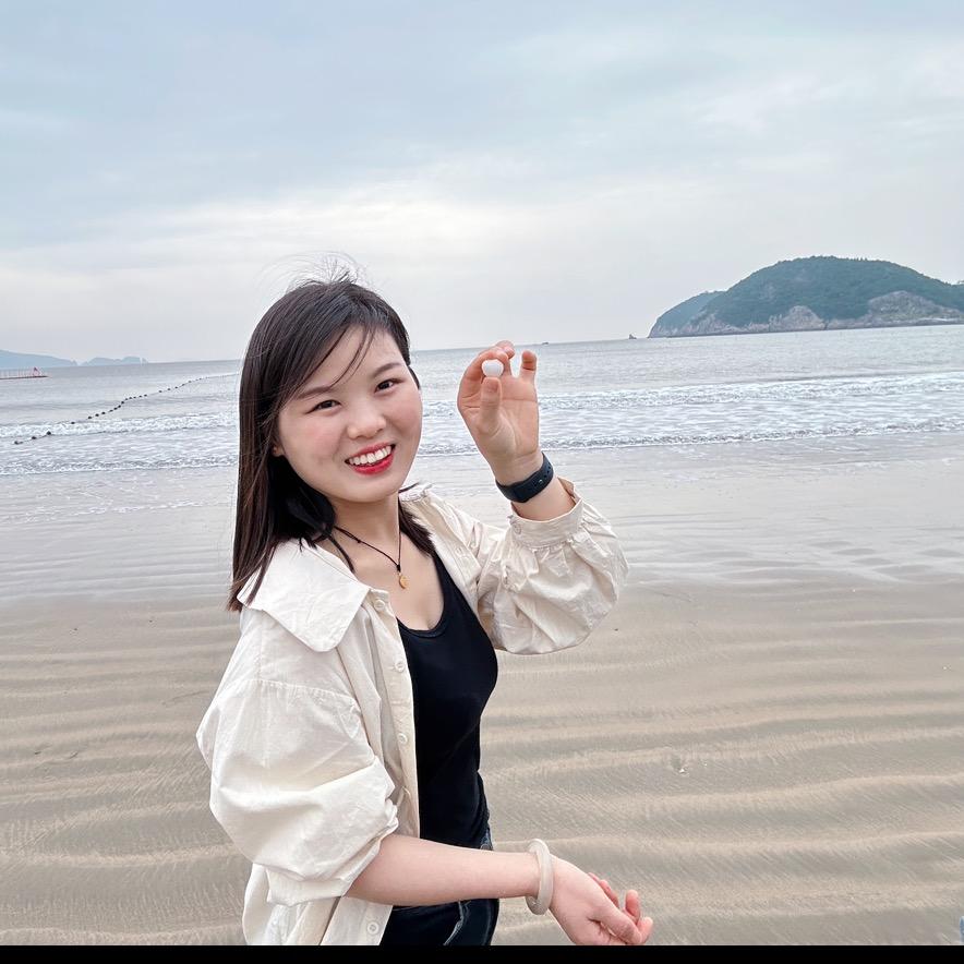 嘻 嘻