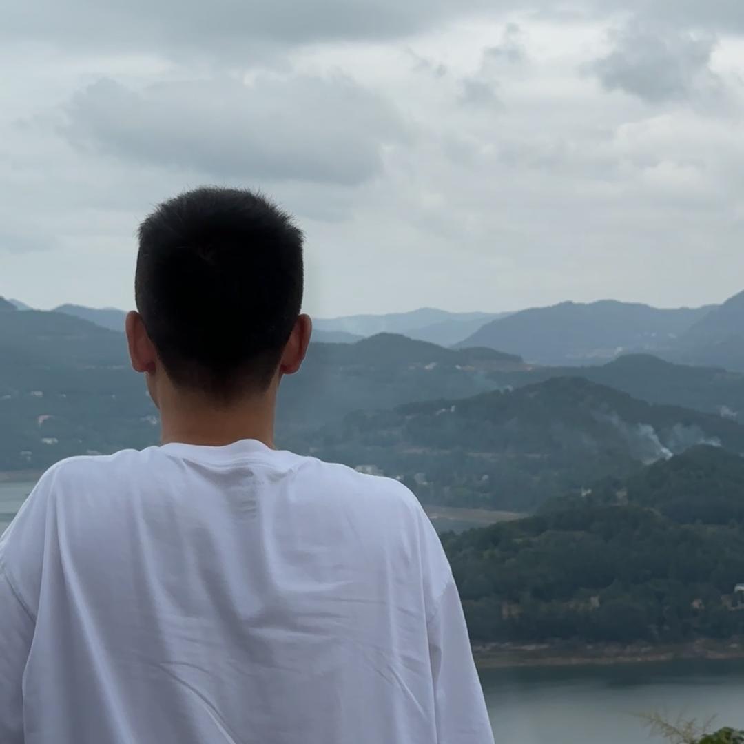 波波在努力呀👻