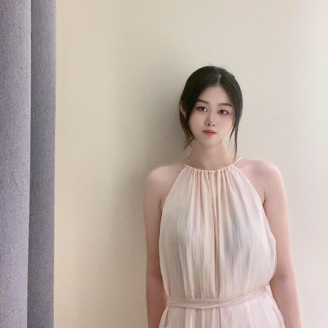 莹莹