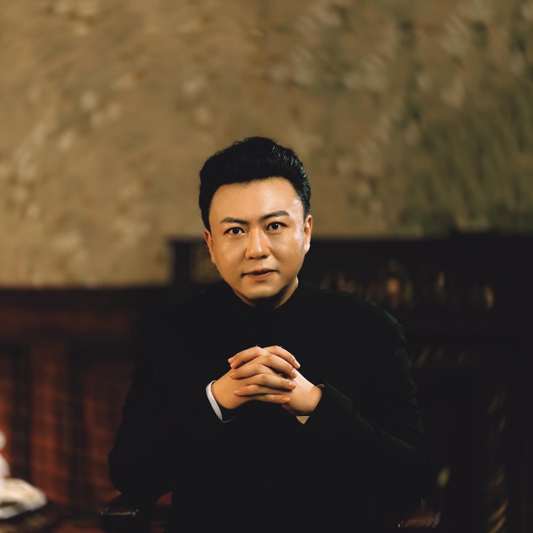 梁鹏