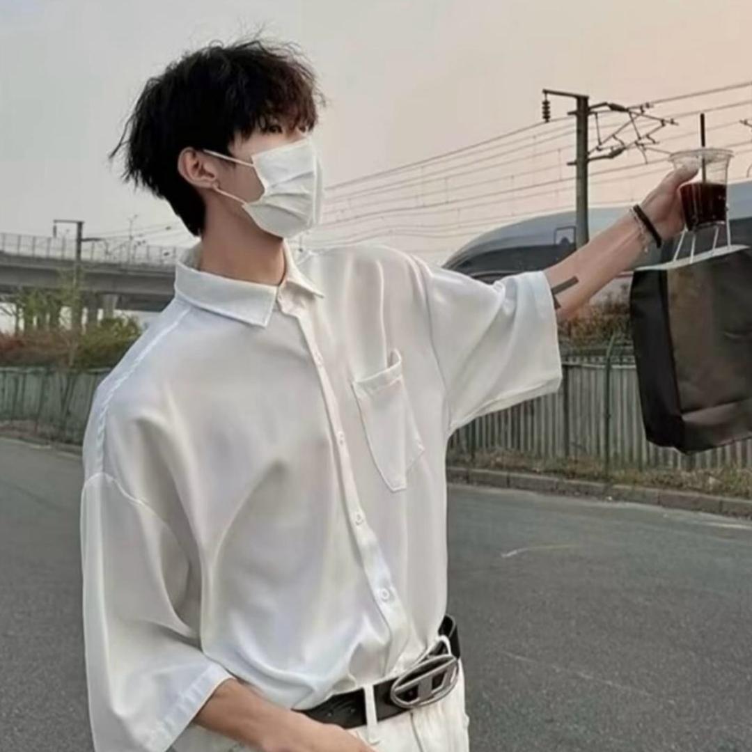李李穿什么