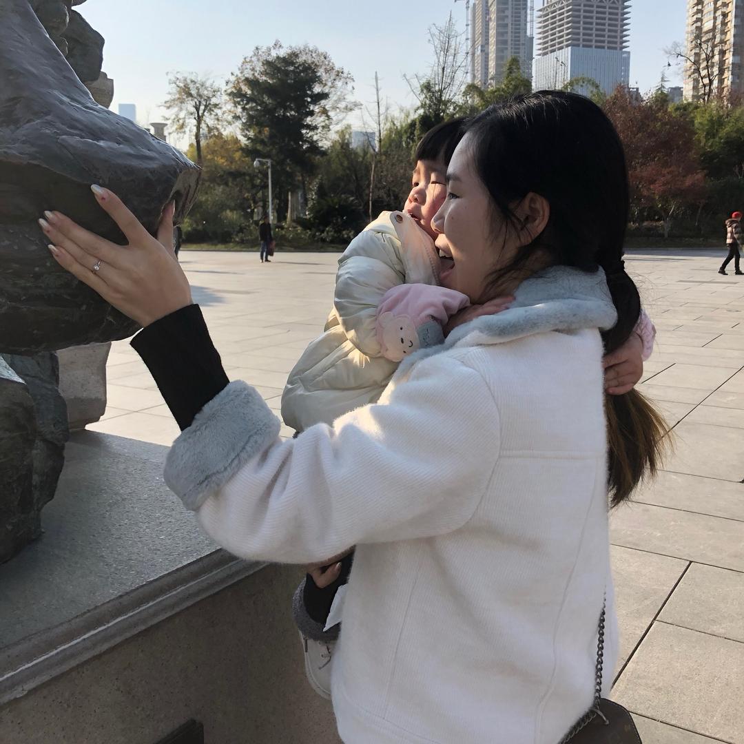 三娃宝妈搓甲日常