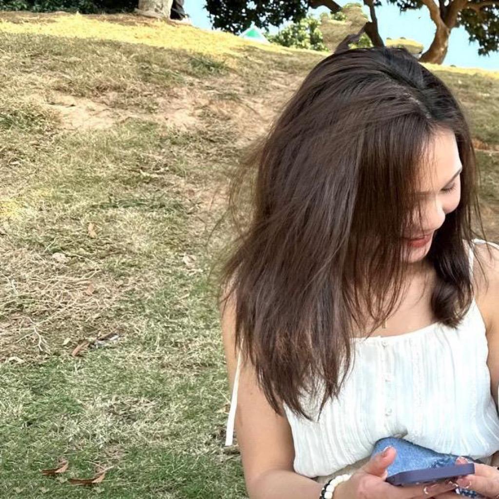 苗苗琥珀蜜蜡小屋