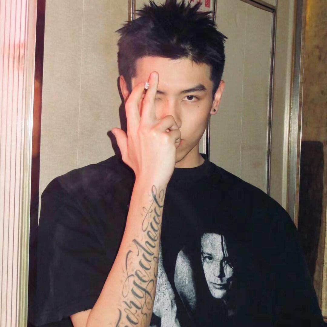 是个帅哥