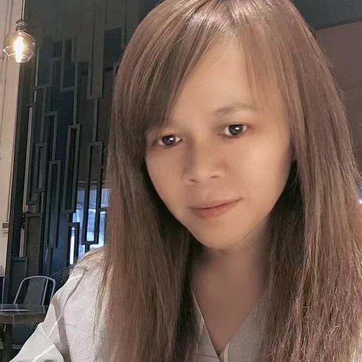香香  （