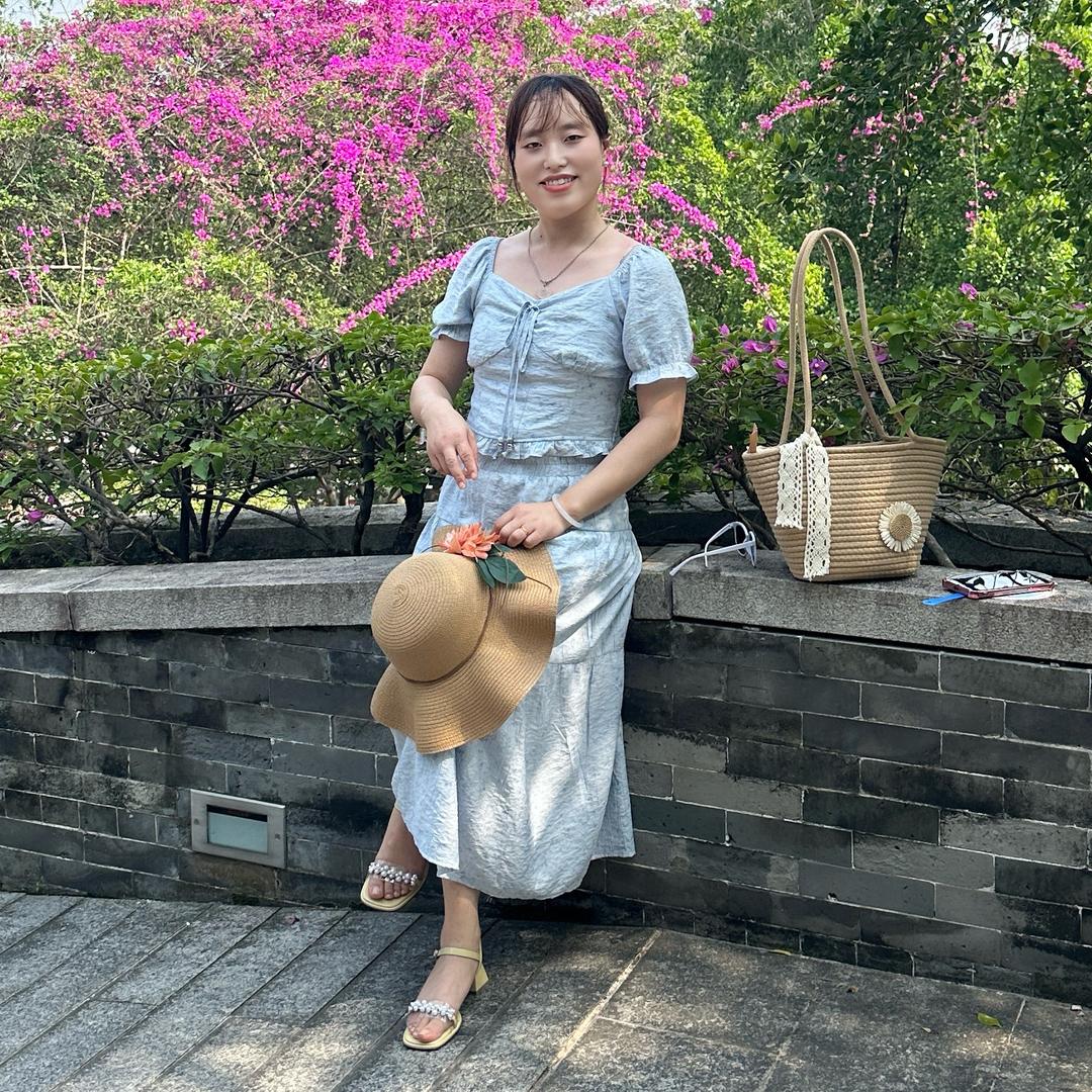 卢家二小姐Coisini