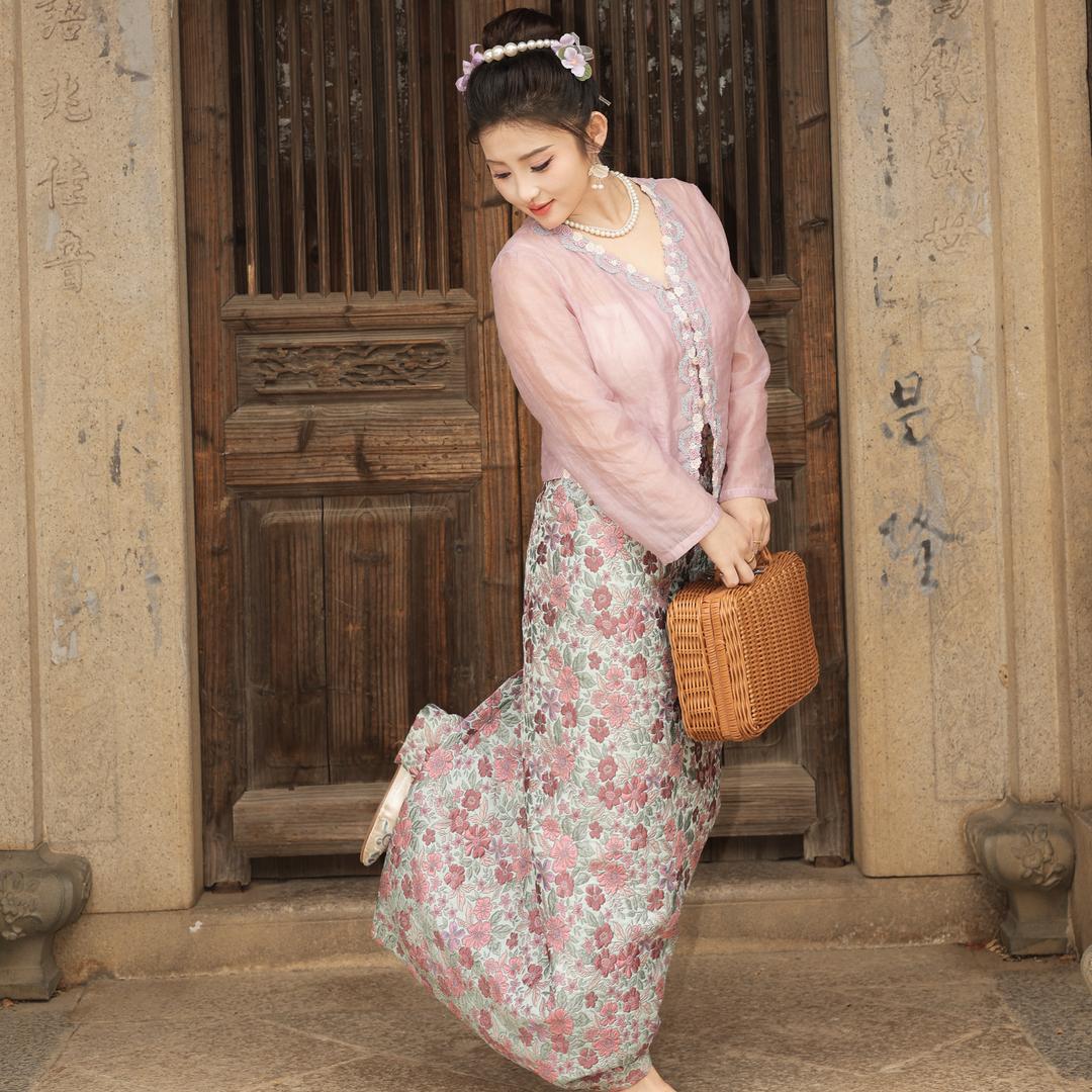 瑞昌市两朵 FA 女装店（小鱼儿）