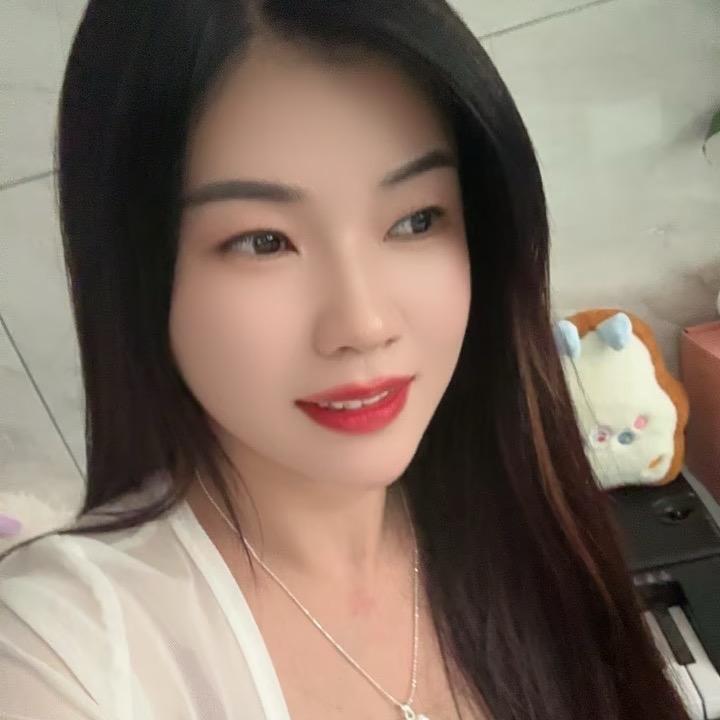 小小（早上6点10开播）