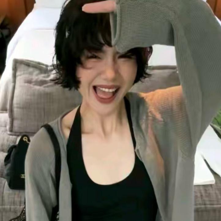 BUU YIE不奕(爆款穿搭)