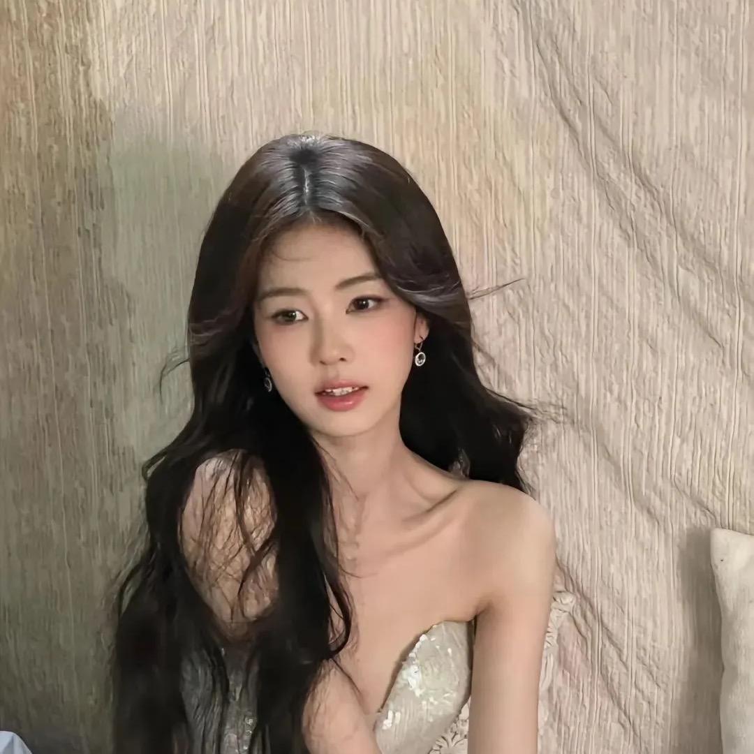 白鹿最美．头像