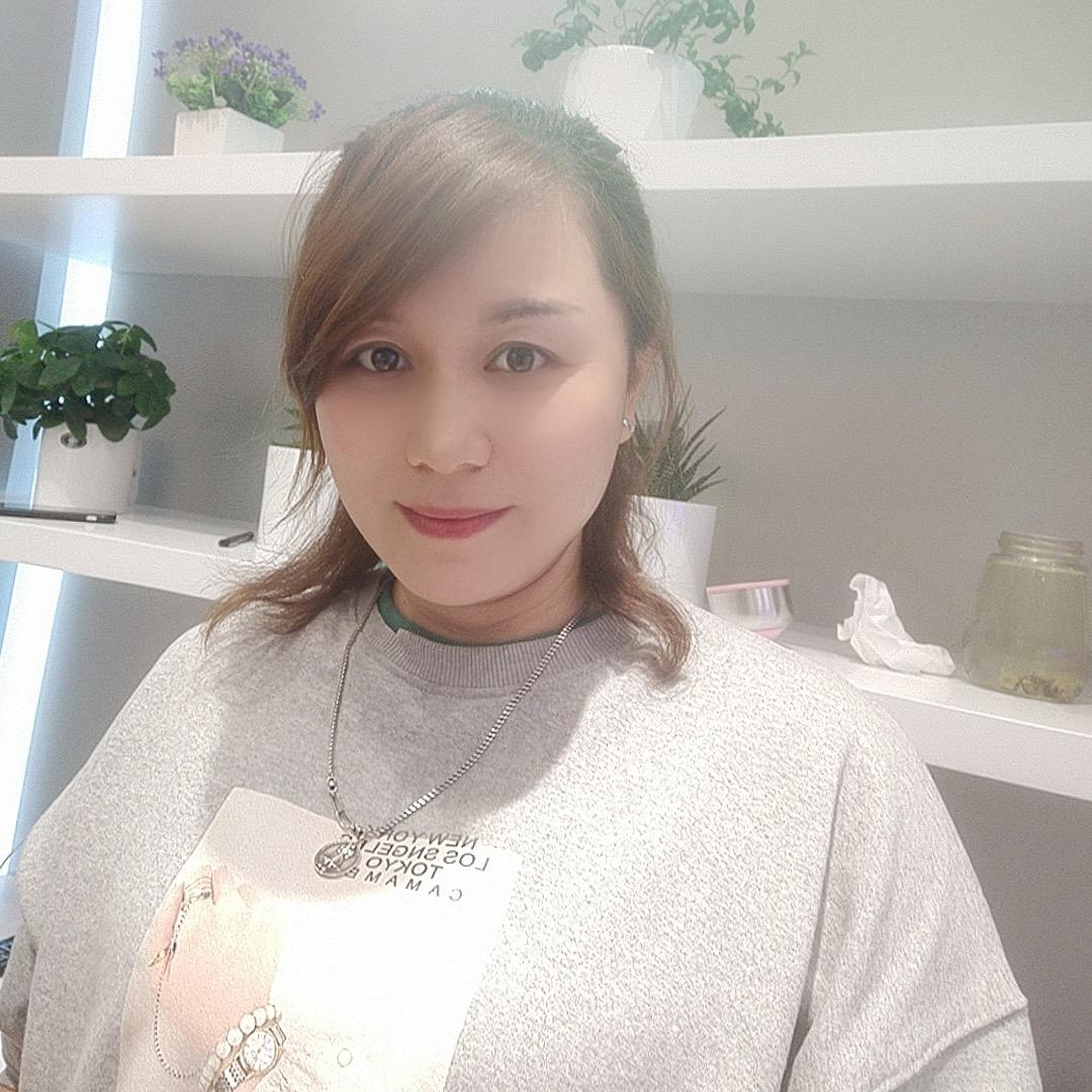 居然之家荆州店华帝霞姐