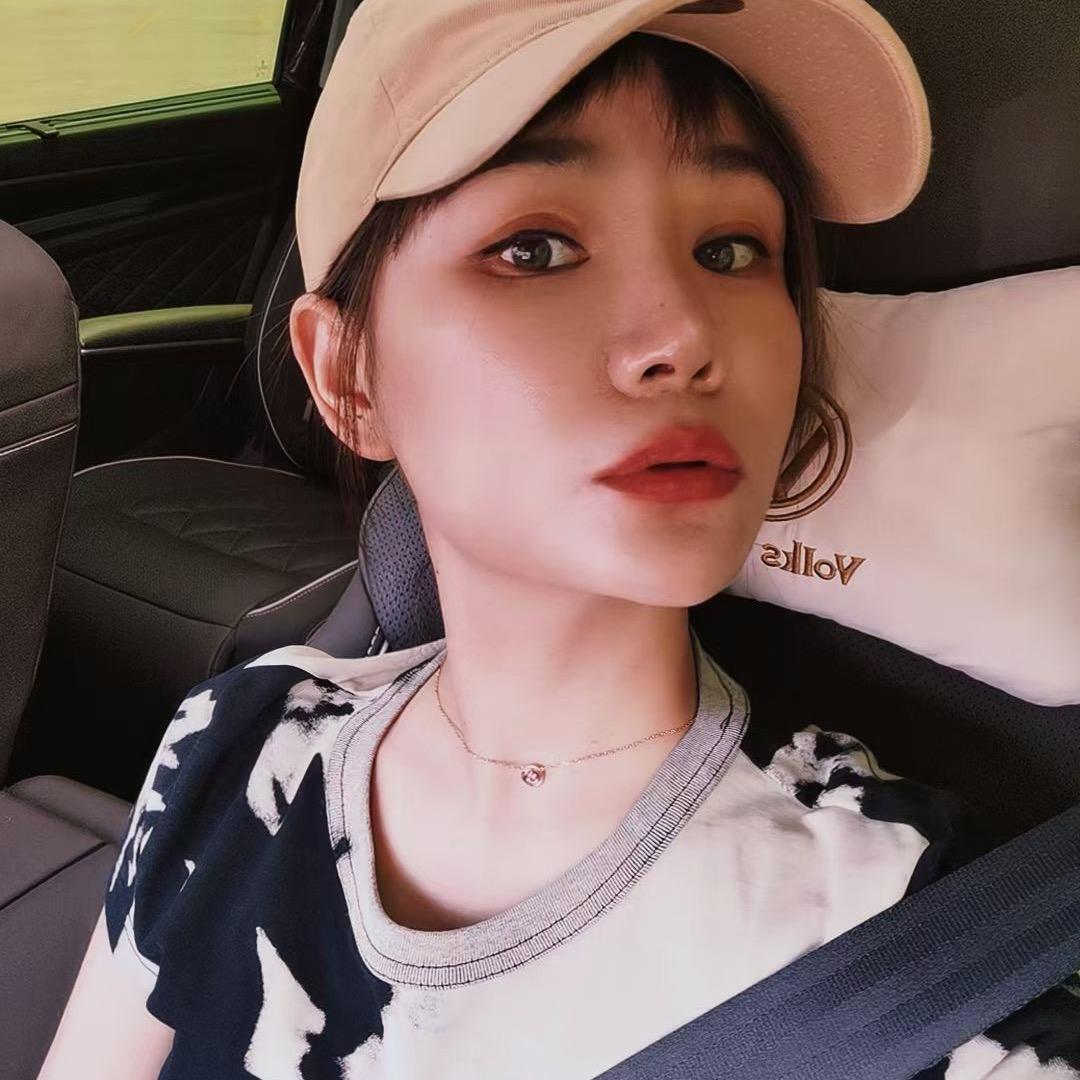 初七服饰HY的头像