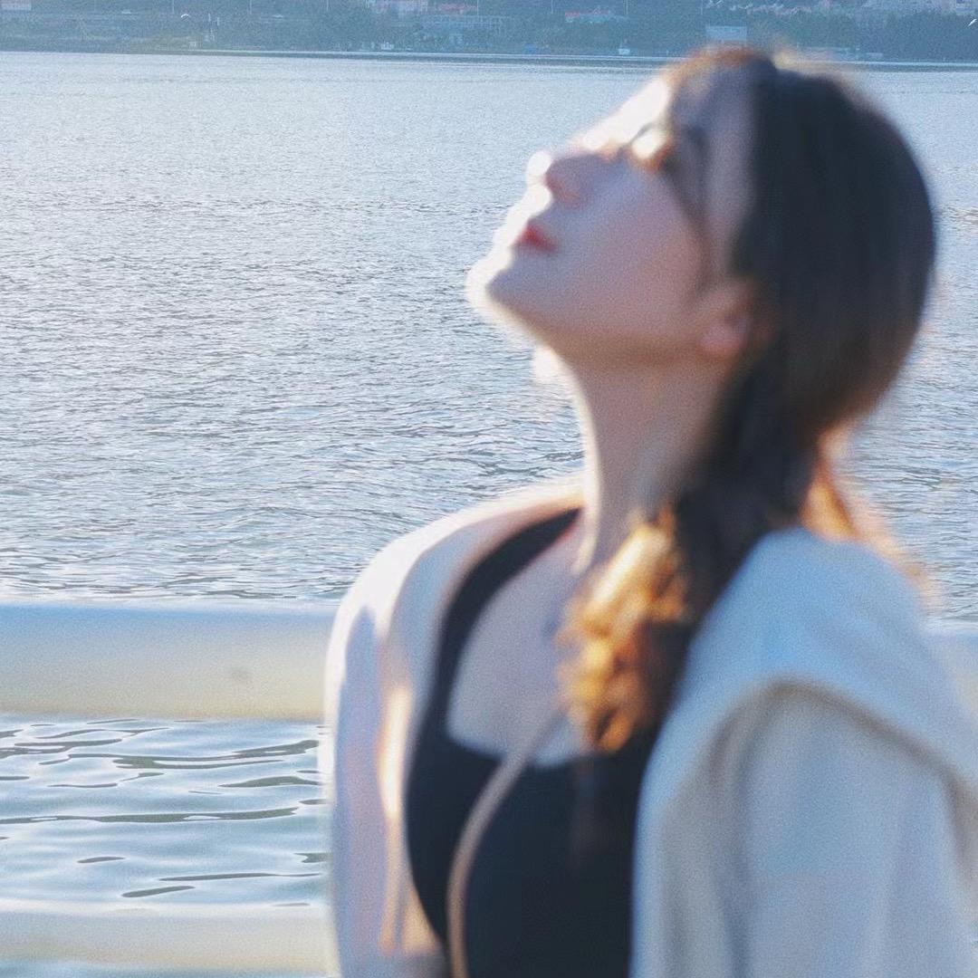 什么默默