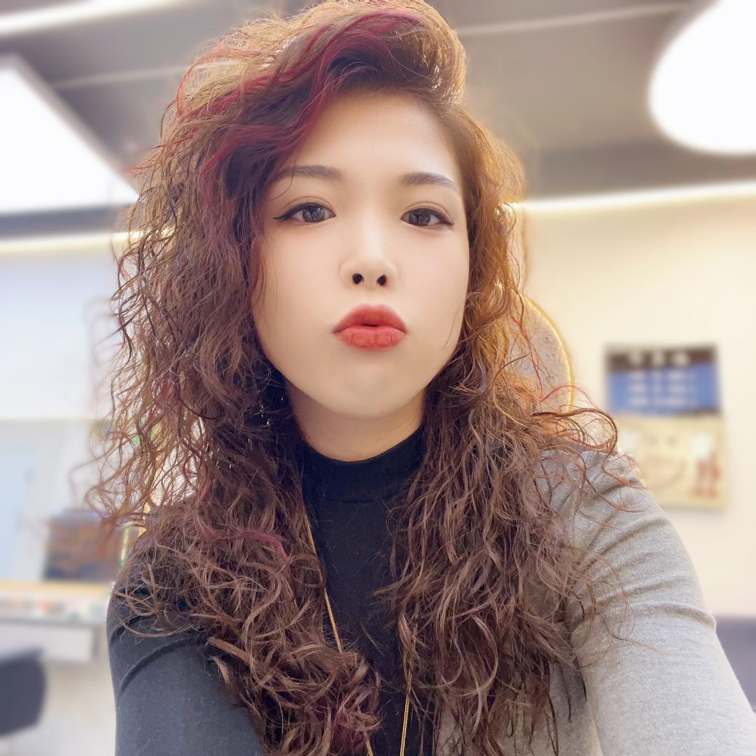 楠楠韩国潮饰（每晚8:00开播）