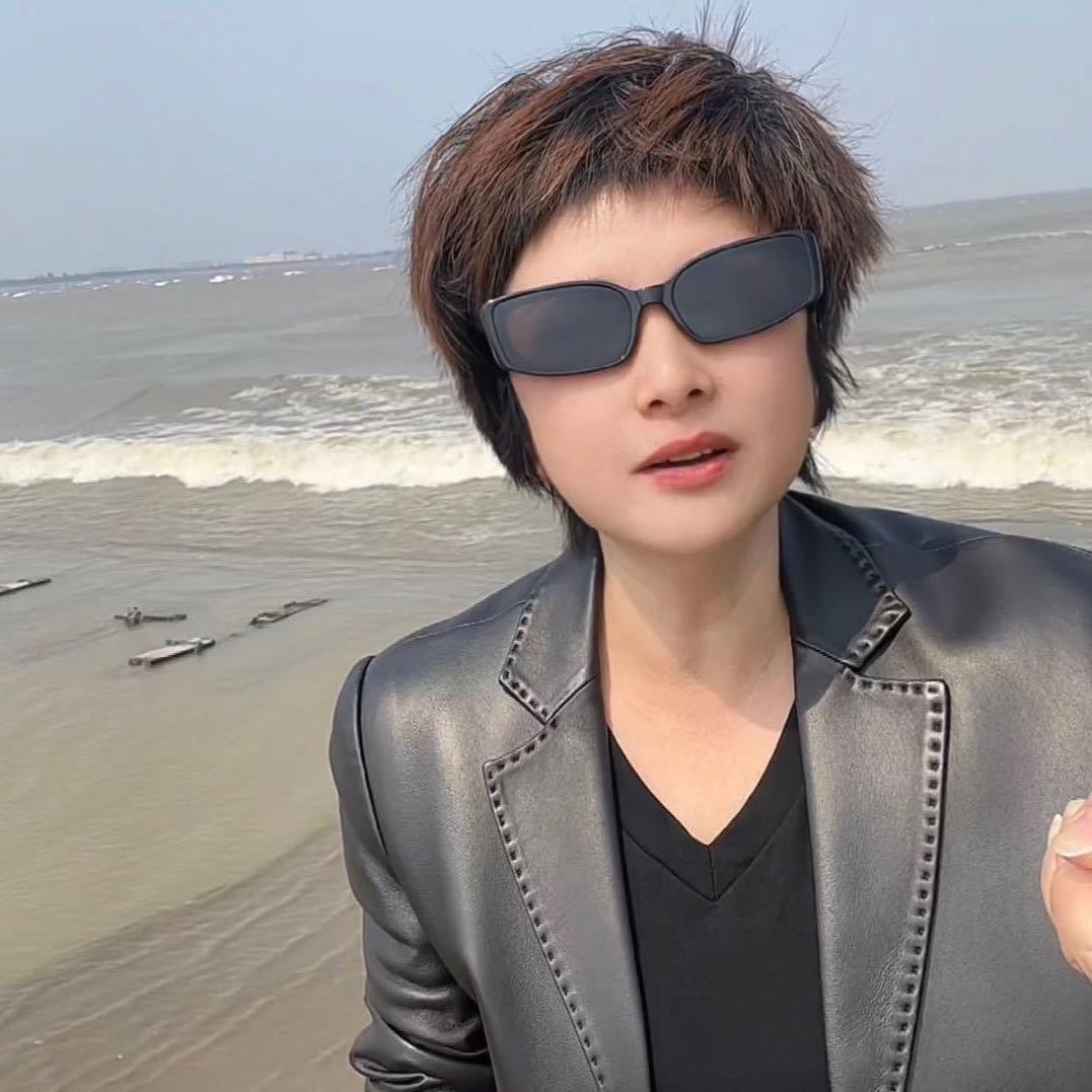 海宁玖憶男装皮衣